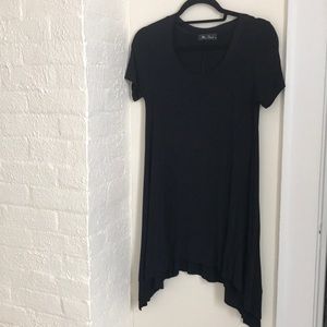Miss French black long asymmetrical top